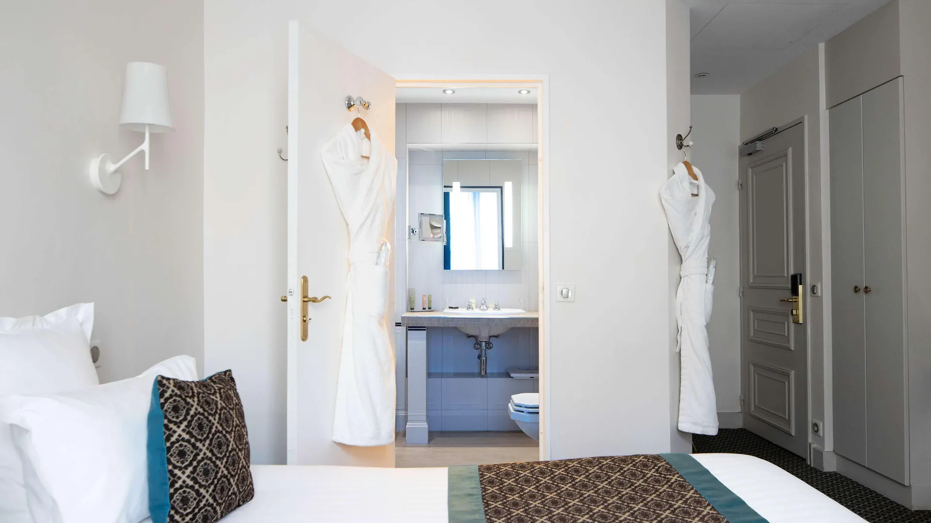 Bradford Elysees - Astotel Otel 4*