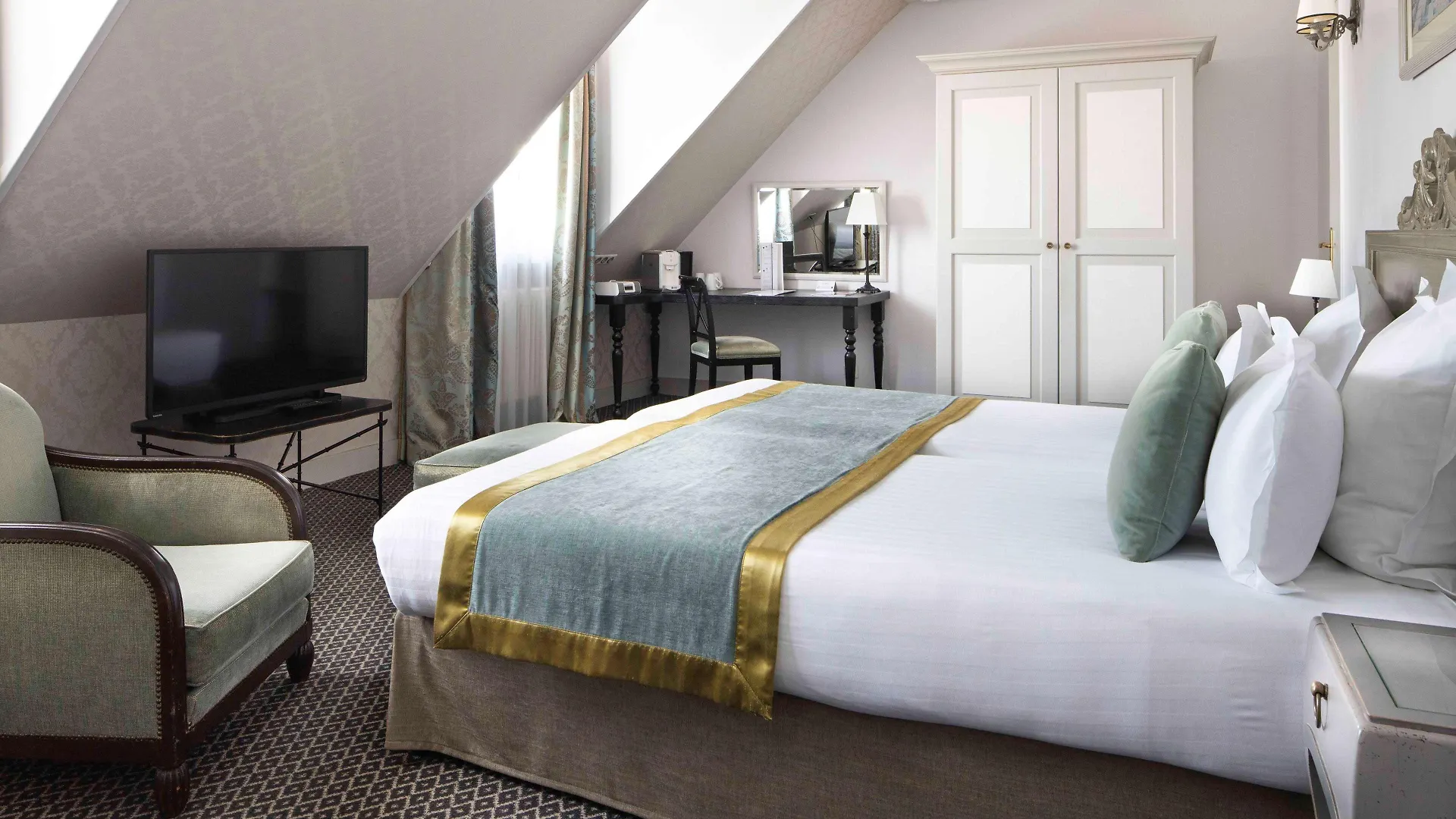 Bradford Elysees - Astotel 4* Paris